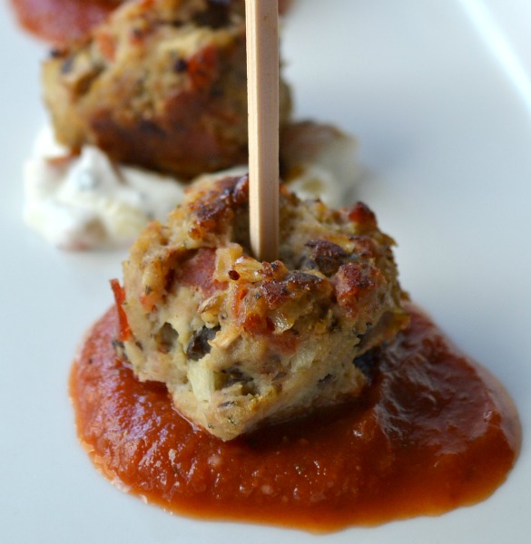 Turkey Sausage Pizza Bites for Tailgating Parties