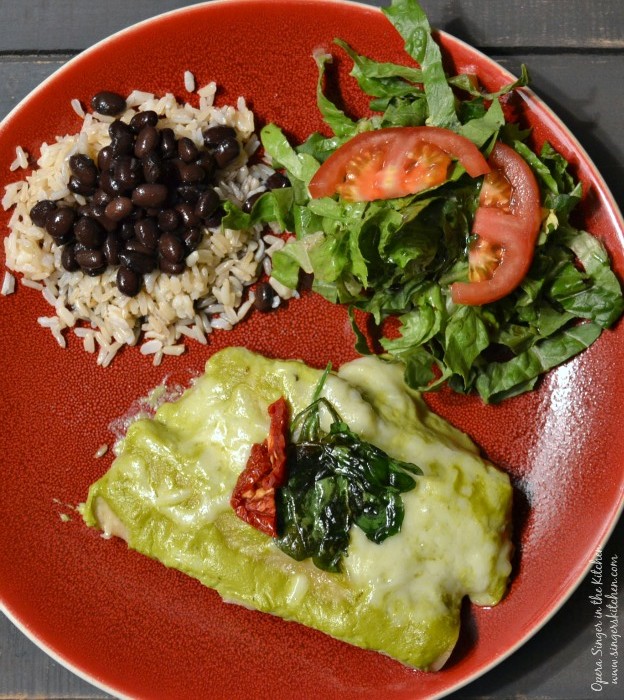 enchiladas espinacas with poblano cream sauce