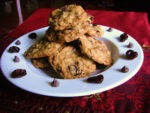 Cherry-Chocolate Chip Oatmeal Cookies and Cherry Bom Bom Smoothie