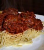 Hearty Italian Spaghetti Marinara and Meatballs